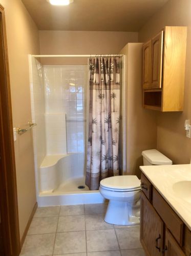 2320 Virginia Dr, Manitowoc WI 54220-1181 exterior