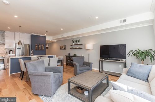 111 Varnum St, Washington, DC 20011-7414