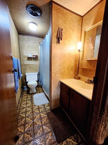 9101 18 Mile Rd, Cedar Springs MI 49319-9746 exterior