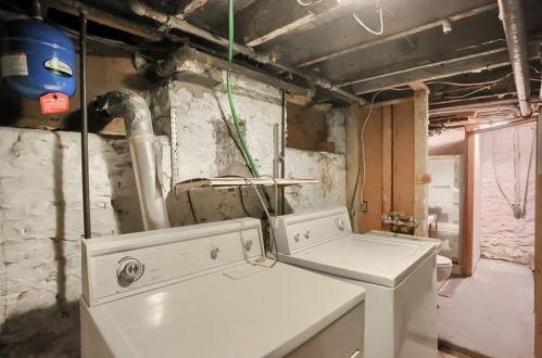 8 Ridge Ave, Pittsburgh PA 15221-4112 exterior