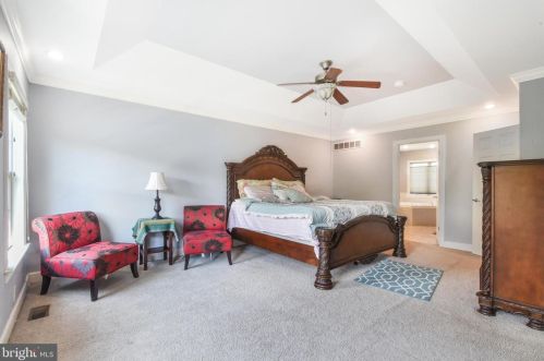 2471 Raleigh Rd, Hummelstown PA 17036-7078 exterior