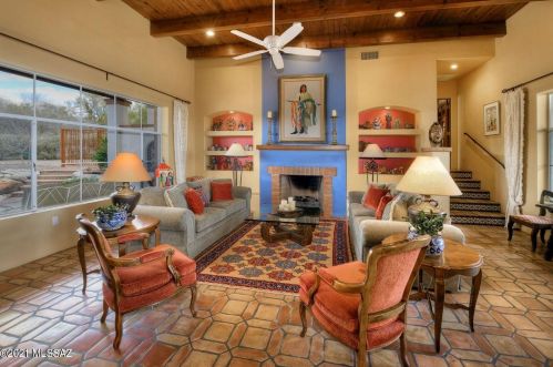 4820 Camino Escuela, Tucson AZ 85718-5914 exterior