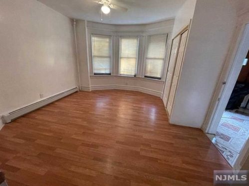 102 Myrtle Ave, Irvington NJ  07111-3316 exterior