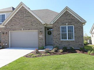 2786 Nicole Cir, Aurora, IL 60502-3702