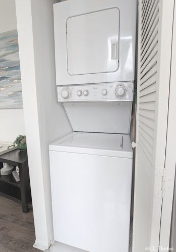 1701 Sheffield Ave, Chicago IL 60614-5525 exterior