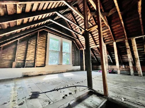 2218 Keeler Ave, Chicago IL  60639-3606 exterior