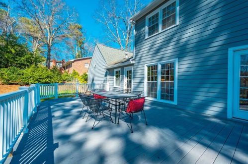 1434 Cedarhurst Dr, Atlanta GA 30338-4619 exterior