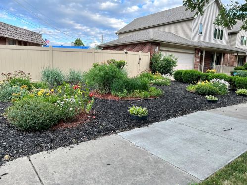 13216 Escanaba Ave, Chicago, IL 60633-1806