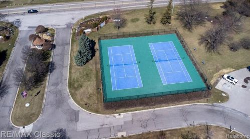 22158 Edgewater, Novi MI  48375-5014 exterior