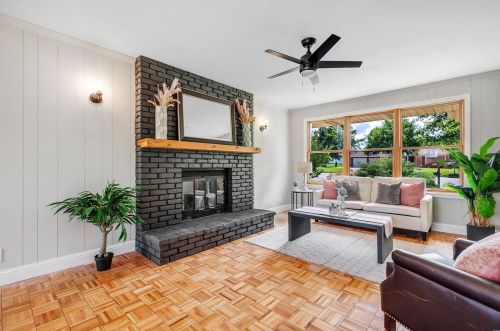 8820 Anaconda Dr, Saint Louis MO 63126-2301 exterior