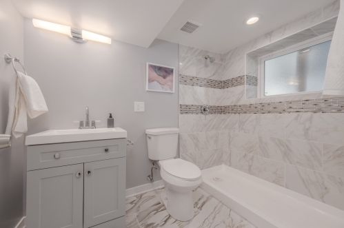 10133 Perry Ave, Chicago IL 60628-3428 exterior