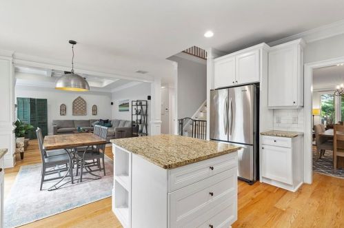 2043 Mendenhall Dr, Atlanta GA 30341-1789 exterior