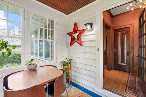 1721 51st St, Milwaukee, WI 53208-1741