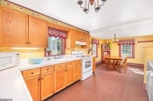 919 Wall St, Fredon NJ  07860-4214 exterior