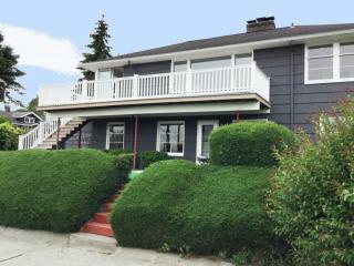 3732 37 Ave, Seattle WA  98126-2426 exterior