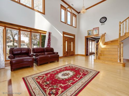 837 Linden Ave, Elmhurst IL 60126-4538 exterior