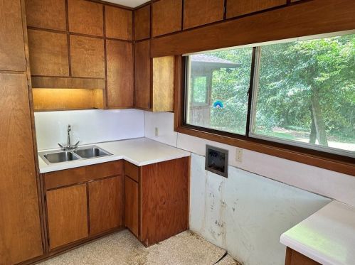 1768 Morris Landers Dr, Atlanta GA  30345-4102 exterior