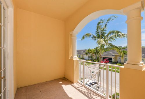 6117 Kendra Ln, Fort Pierce FL 34983-4140 exterior