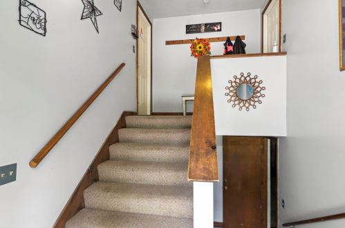 63 Dows Ln, Seabrook NH 03874-4202 exterior