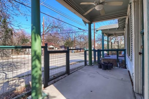 207 45th St, Austin TX  78751-3003 exterior