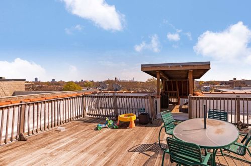 2461 Foster Ave, Chicago IL  60625-6859 exterior