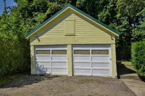 11 Spg St, Kinnelon NJ 07405-1322 exterior