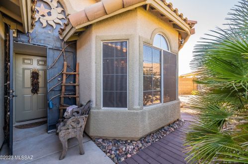 2675 Desert Bluffs Ct, Tucson, AZ 85742-4468