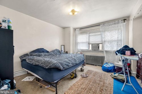 7016 Limekiln Pike, Philadelphia PA 19138-3130 exterior