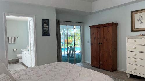 1911 Gaskins Cir, Fort Pierce FL  34952-6640 exterior