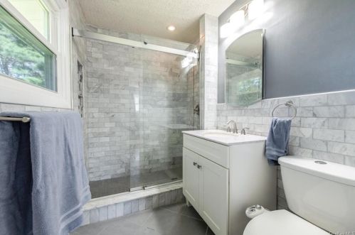 19 Mnr Dr, Poughkeepsie NY 12603-3712 exterior