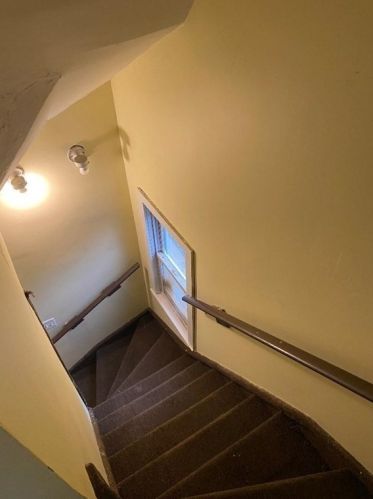 38 Dresden St, Springfield MA 01109-2706 exterior