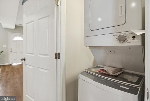 1818 L St, Washington DC 20002-3024 exterior