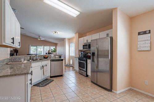 10367 Oakbrook St, Tucson AZ  85747-5965 exterior