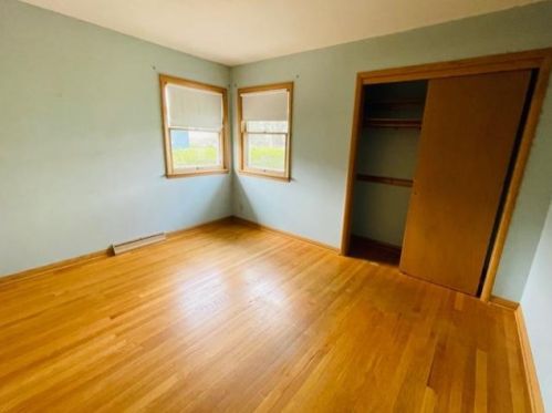 937 91, Milwaukee WI 53225-2726 exterior