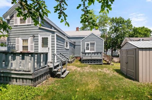 68 Gardner St, Newton MA 02458-1405 exterior