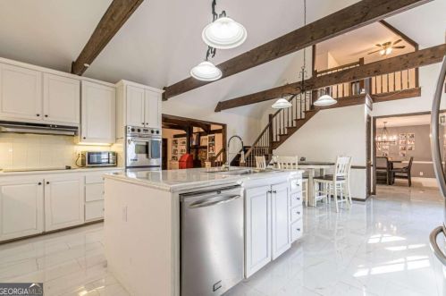 1620 Chevron Way, Atlanta GA  30350-4430 exterior