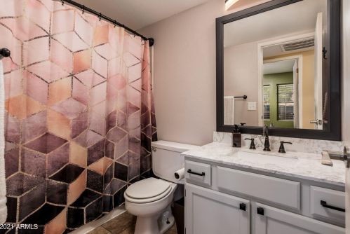 621 Los Feliz Dr, Chandler AZ  85226-4930 exterior