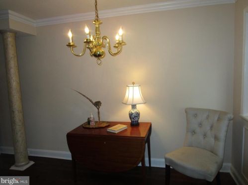 925 Columbus St, Alexandria VA 22314-1611 exterior