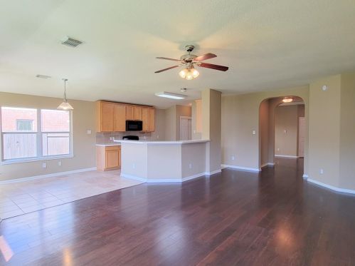 9430 Mustang Park Ct, Humble, TX 77396-3896