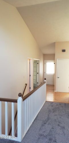 1143 High Point Dr, Grand Rapids, MI 49544-7341