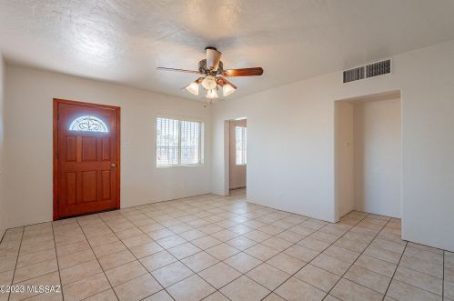 2419 23 St, Tucson AZ 85711-4916 exterior