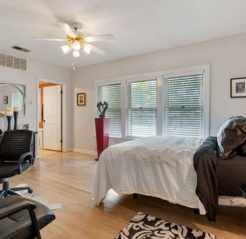 3929 Gilbert Ave, Dallas TX  75219-3805 exterior