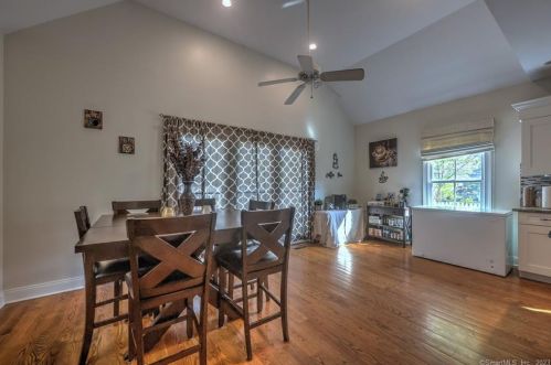 47 Chester St, Milford CT 06460-7421 exterior