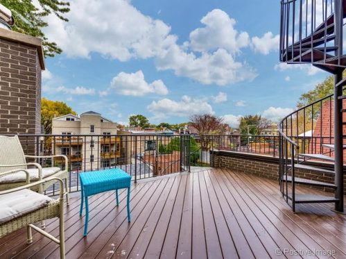 1126 Lill Ave, Chicago IL 60614-2018 exterior