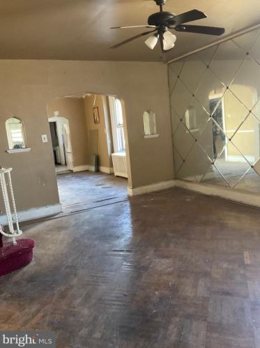 734 58 St, Philadelphia PA 19143-2432 exterior