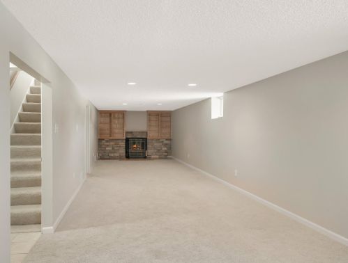 8015 Comstock Ct, South Saint Paul MN 55076-3332 exterior