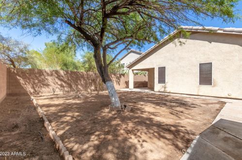 2318 65 Dr, Phoenix AZ 85033-5220 exterior