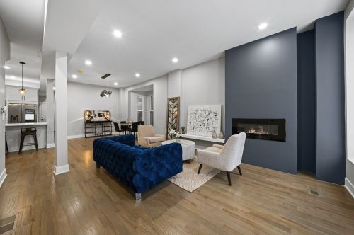 1933 Ohio St, Chicago IL 60624-1047 exterior