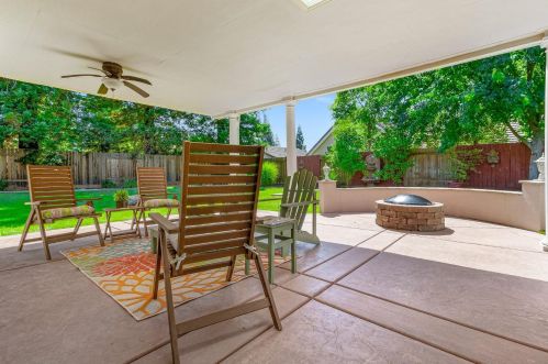 100 Cyn Rim Dr, Folsom CA 95630-2034 exterior