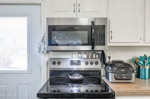 500 Alice Ave, Phoenix AZ 85021-4112 exterior